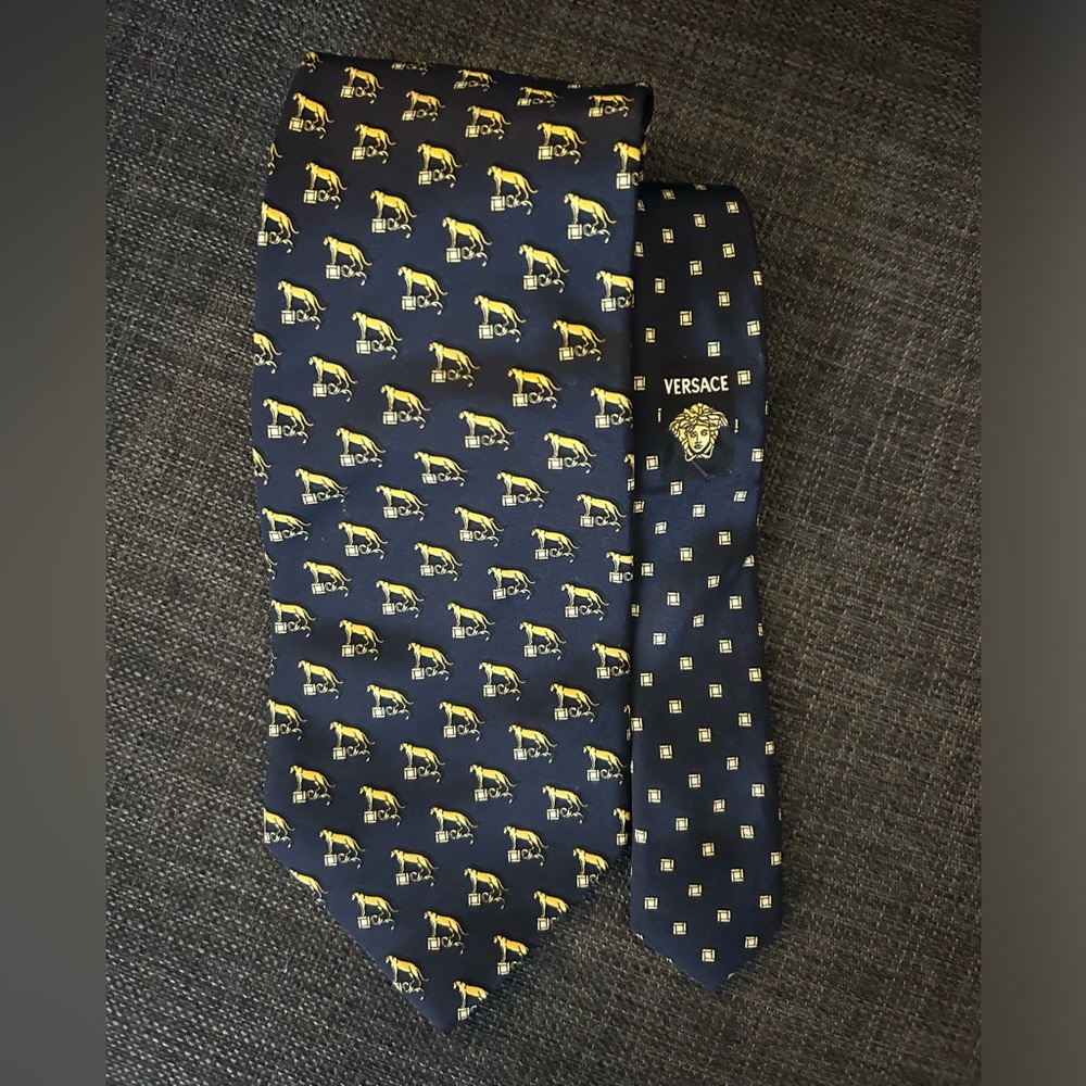 VERSACE Tie -‎ Multicolor Blue Medusa / Lion Geometric Striped 100% Silk Italy